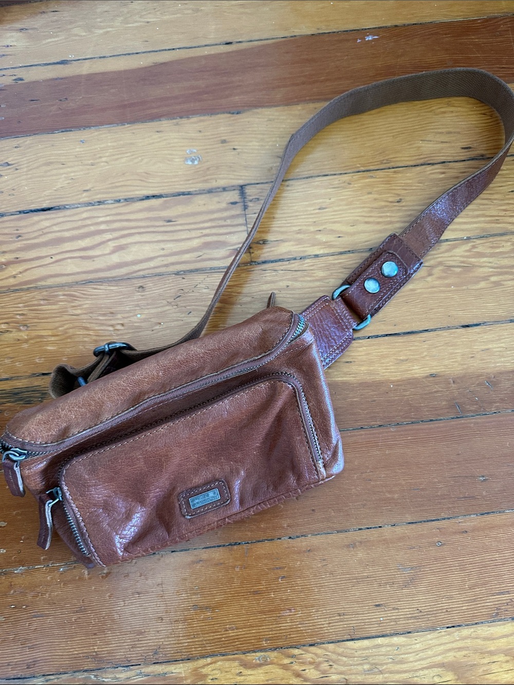 Genuine leather fanny pack